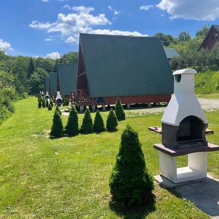 Hotel Uweronci Ustrzyki Dolne Zewnętrze zdjęcie