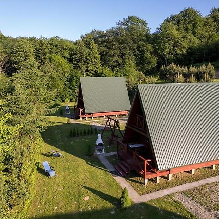 Hotel Uweronci Ustrzyki Dolne Zewnętrze zdjęcie