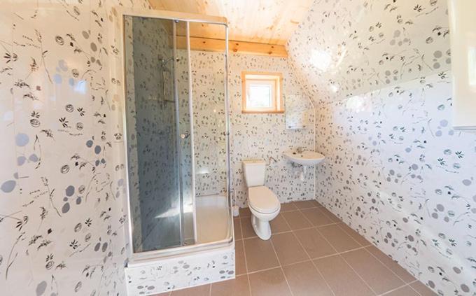 Hotel Uweronci Ustrzyki Dolne Zewnętrze zdjęcie